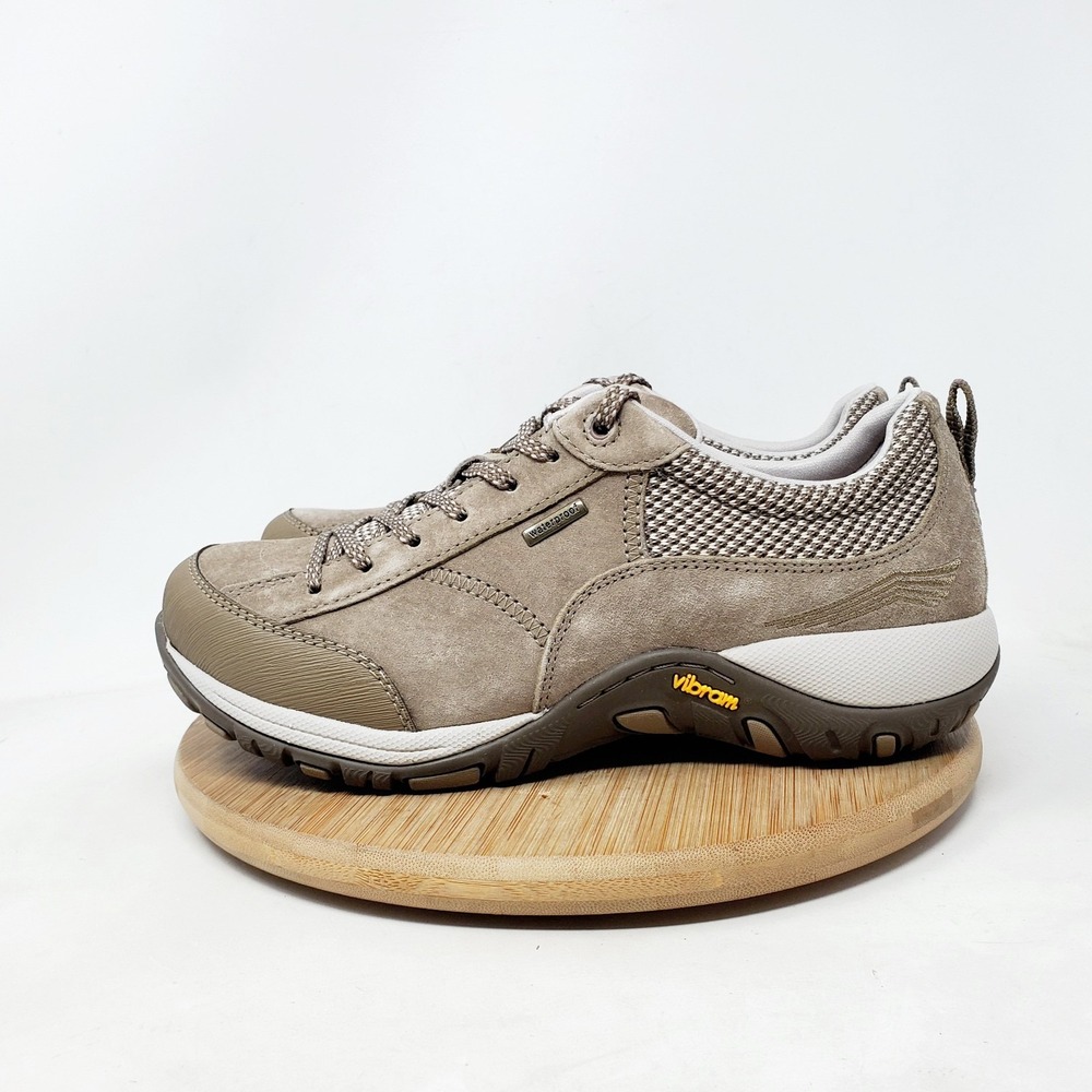 Dansko Paisley Shoes Womens 36 Tan Suede Vibram Waterproof Comfort Sneaker